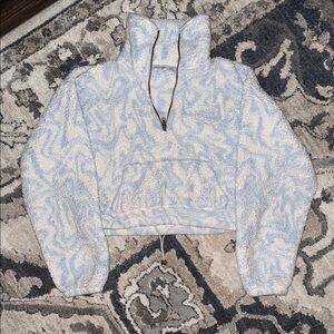 Arizona Jean Company Blue and White Patterned Hoodie